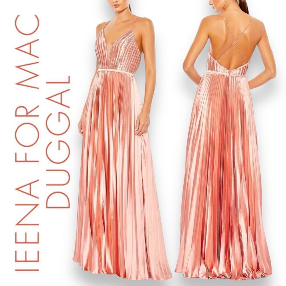 MAC DUGGAL Ieena by Mac Duggal Women’s Plunge Neck Pleated Evening Gown Size 4